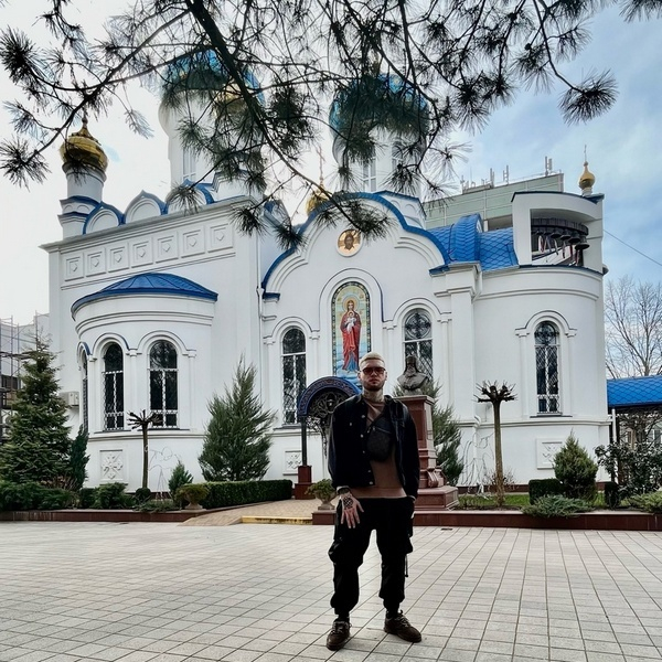 
				ONEDOLLAMAAXTOR aka Maaxtor Rex: «Рэп — это индустрия падших, но даже разбойник может изменить свой путь!»			